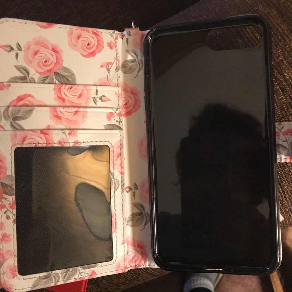 iPhone 7/8 plus case. One ink spot but that’s it!